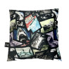 Sd toys jaws coussin 45x45cm collage poster - coussin - préco avril 2025SD26244B.jpg8435450262449