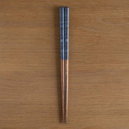 MON VOISIN TOTORO - Esquisses Bleu Marine - baguettes Laquées 21cmFIGSKATER60180_1.jpg4973307601804