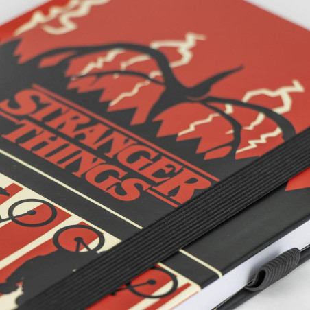STRANGER THINGS - Set Notebook A5 + 1 Stylo-BilleFIG2700000873_2.jpg8445484310641