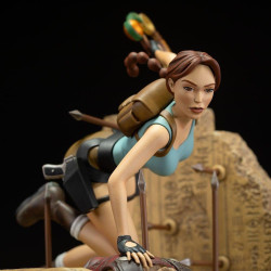 TOMB RAIDER 1996 - Lara Croft "Classic Era" - Statuette 17cmFIGDAHO3014201_4.jpg761568011869